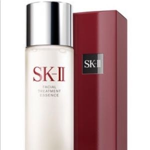 SK-11 facial treatment essence by Pitera